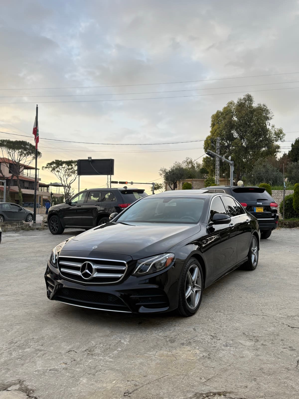 Mercedes-Benz E300 4Matic