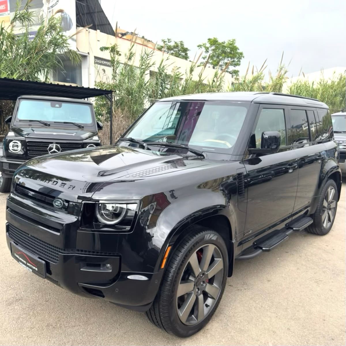 Land Rover Defender 110