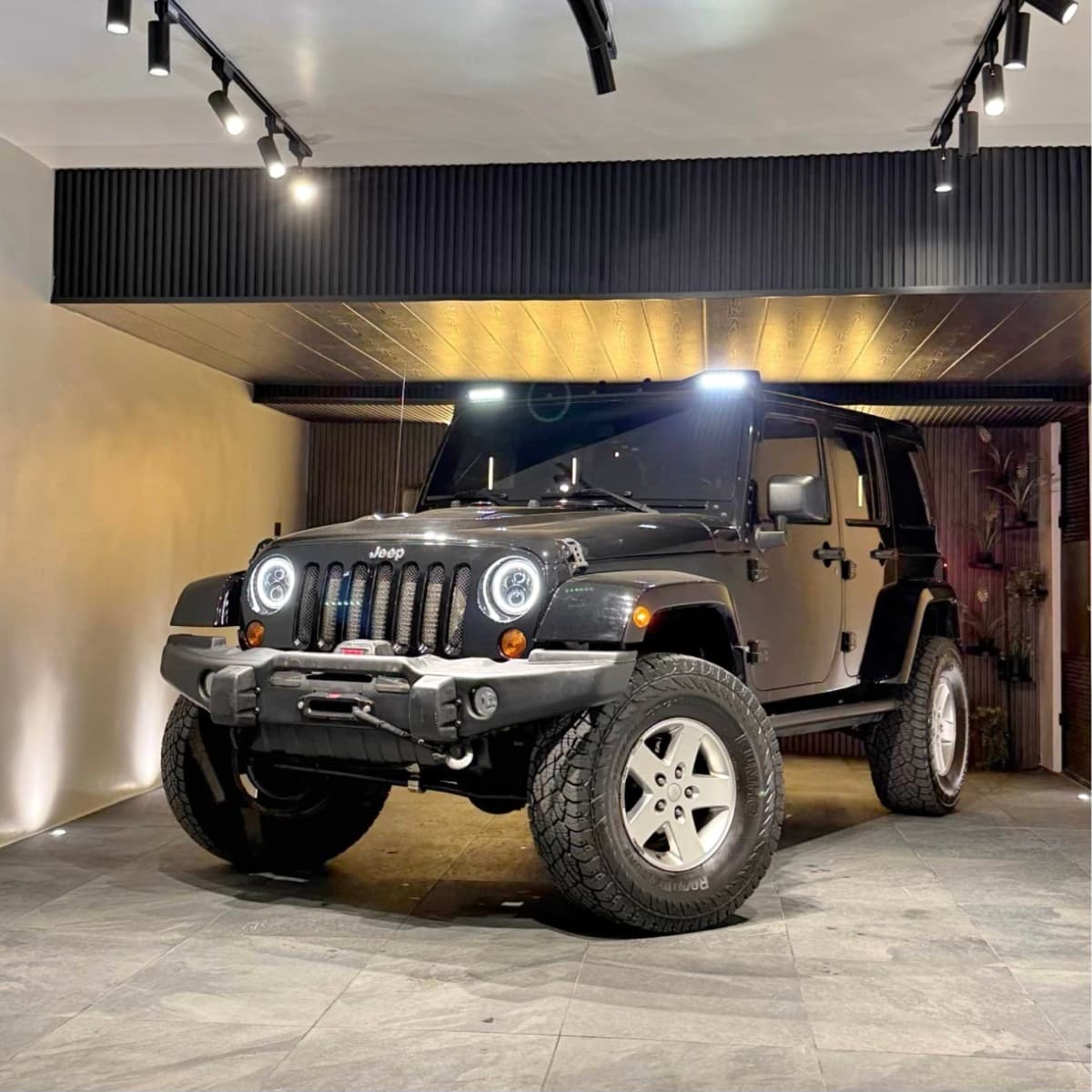 Jeep Wrangler Sahara