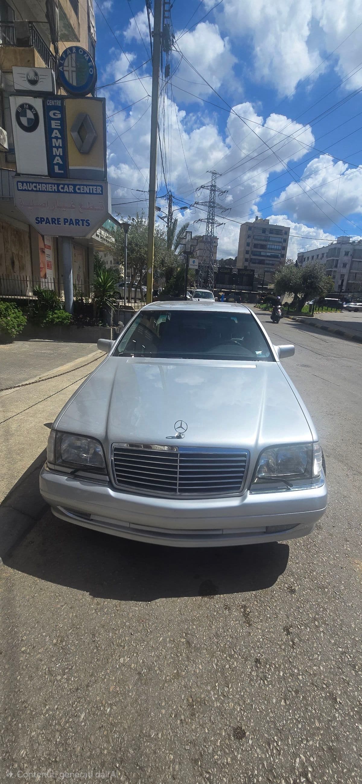Mercedes-Benz S600 V12. 03941566